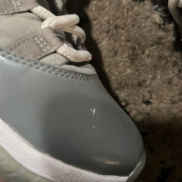 Size 11 Jordan 11 Cool Grey - Picture 4 of 7